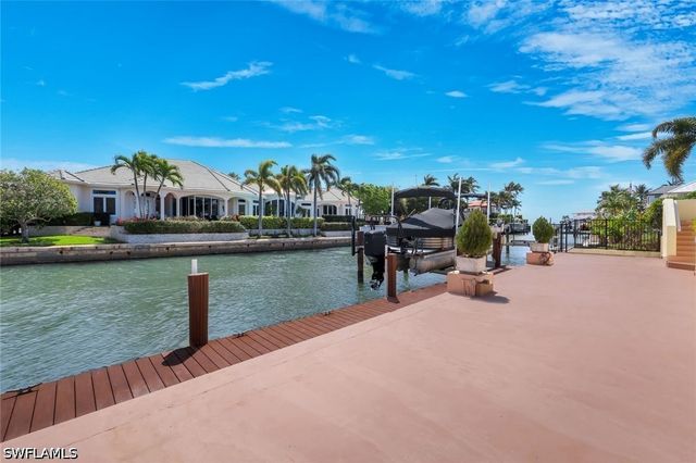 2147 Snook DR, Naples, FL 34102