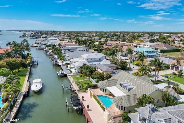 2147 Snook DR, Naples, FL 34102