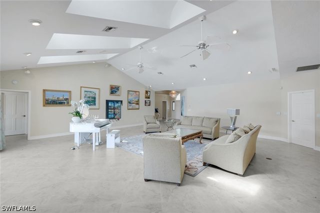 2147 Snook DR, Naples, FL 34102