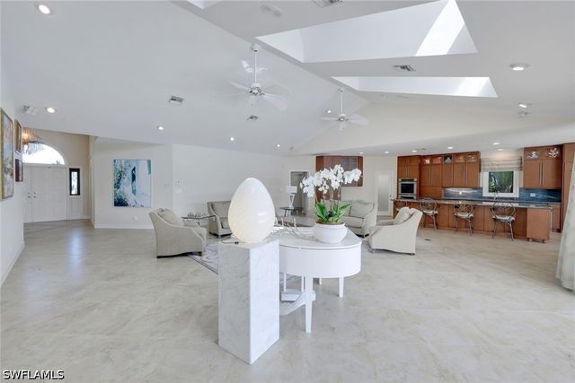 2147 Snook DR, Naples, FL 34102