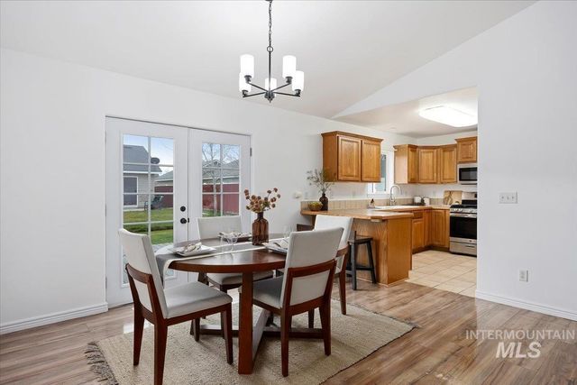 971 Caswell Ave W, Twin Falls, ID 83301