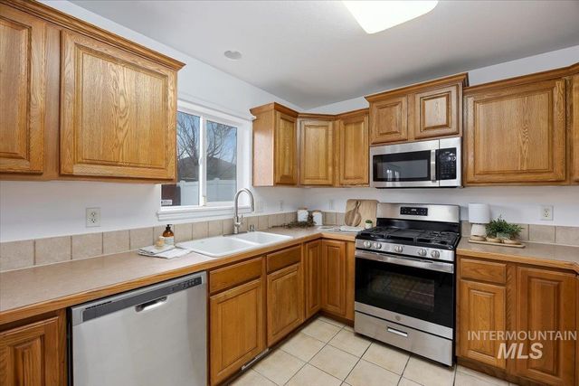 971 Caswell Ave W, Twin Falls, ID 83301