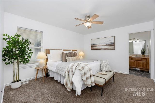 971 Caswell Ave W, Twin Falls, ID 83301