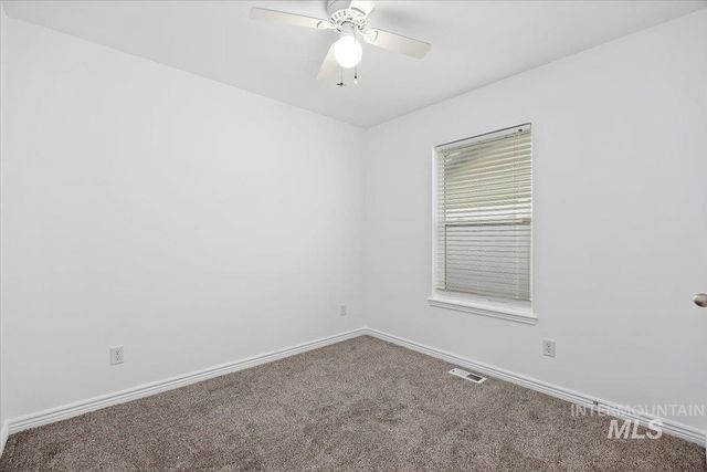 971 Caswell Ave W, Twin Falls, ID 83301