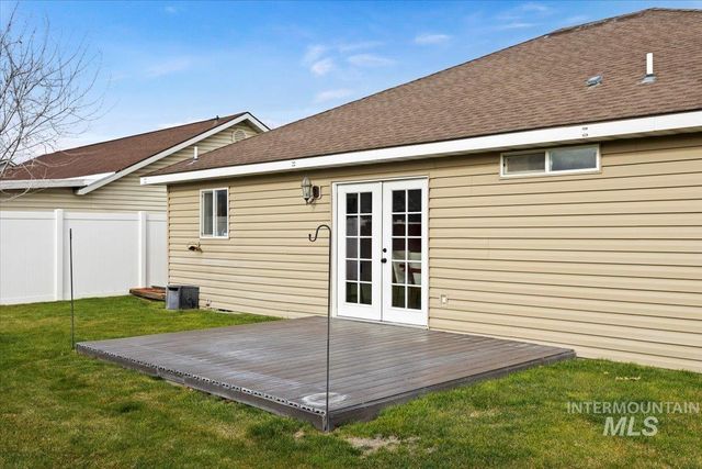 971 Caswell Ave W, Twin Falls, ID 83301