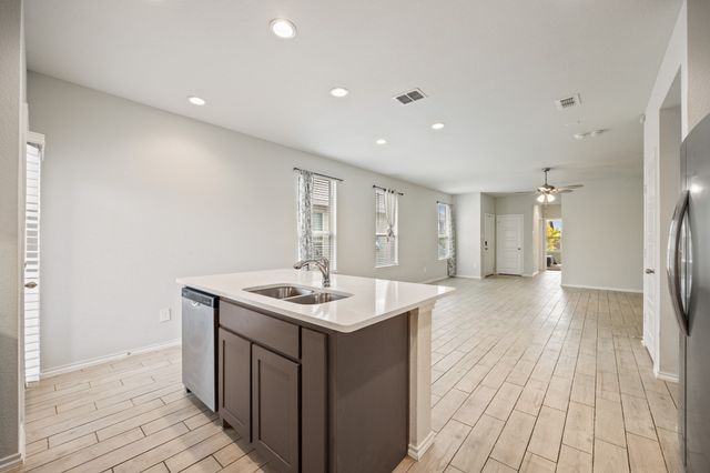1652 Edgeway Drive, Aubrey, TX 76227