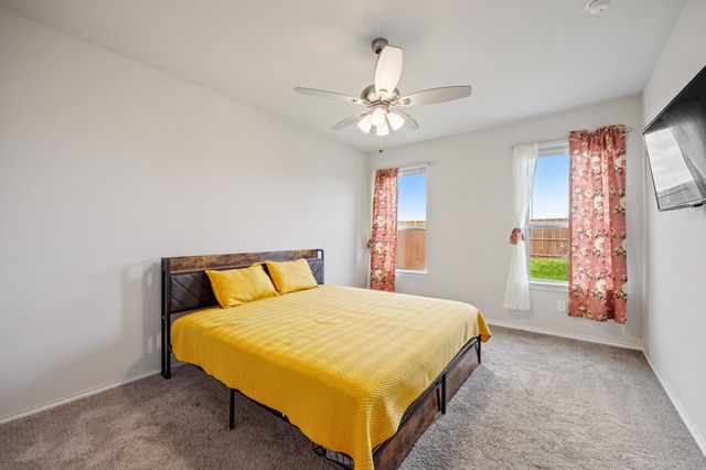 1652 Edgeway Drive, Aubrey, TX 76227