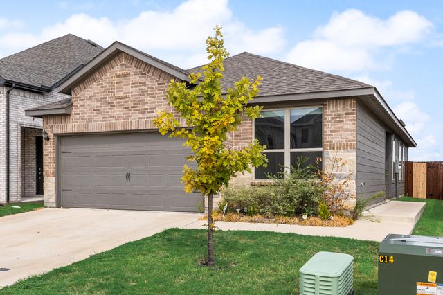 1652 Edgeway Drive, Aubrey, TX 76227