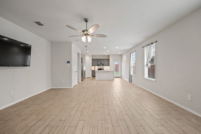 1652 Edgeway Drive, Aubrey, TX 76227