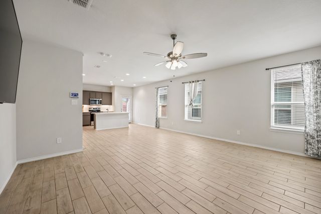 1652 Edgeway Drive, Aubrey, TX 76227