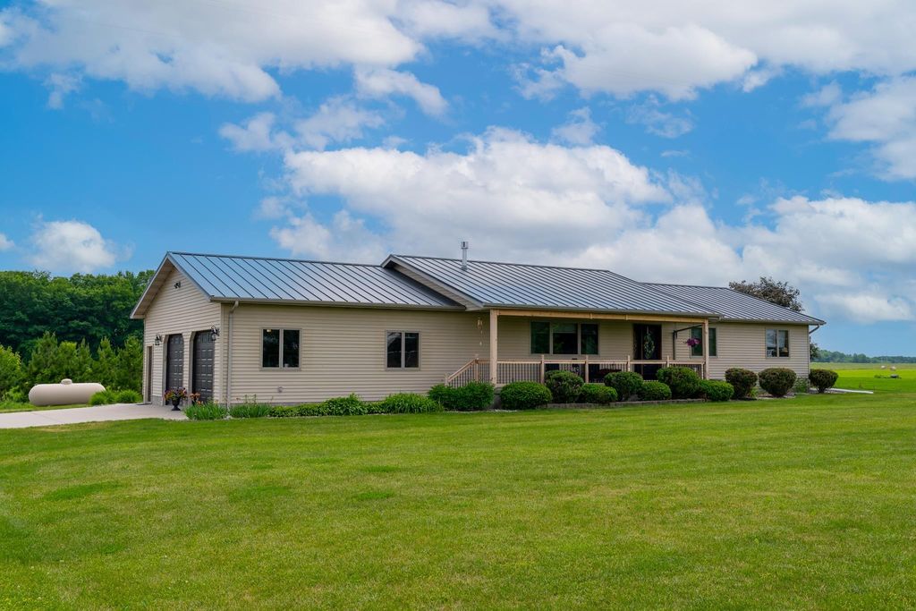 4597 W Baseline Road, Mount Pleasant, MI 48858