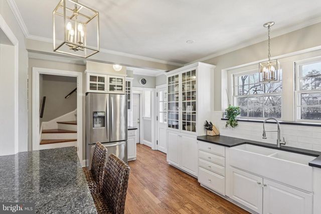 2211 YARDLEY, Yardley, PA 19067