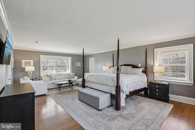 2211 YARDLEY, Yardley, PA 19067