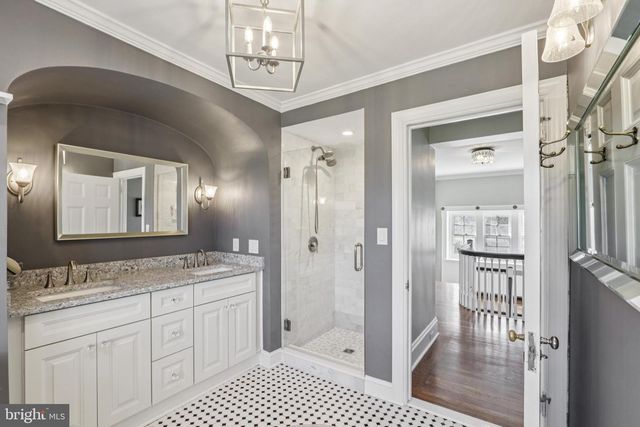 2211 YARDLEY, Yardley, PA 19067