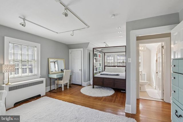 2211 YARDLEY, Yardley, PA 19067