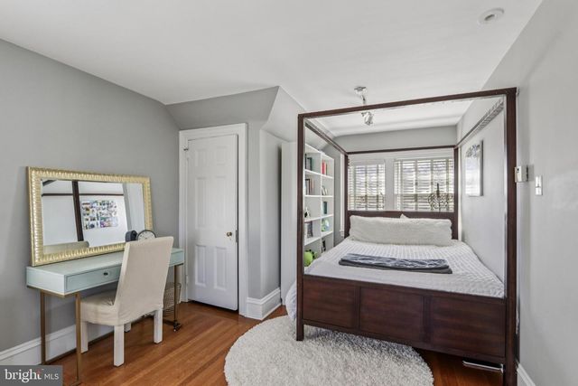 2211 YARDLEY, Yardley, PA 19067