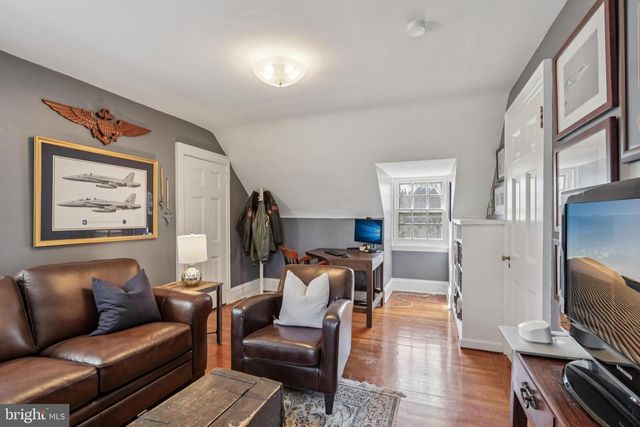 2211 YARDLEY, Yardley, PA 19067