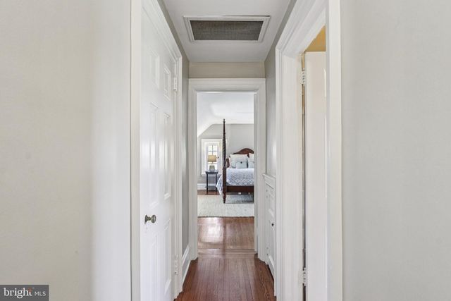 2211 YARDLEY, Yardley, PA 19067