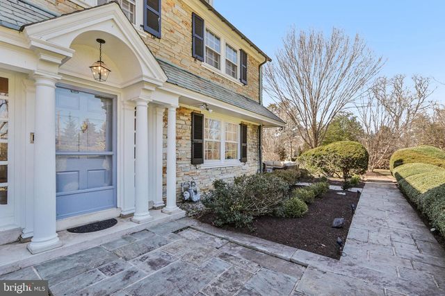 2211 YARDLEY, Yardley, PA 19067