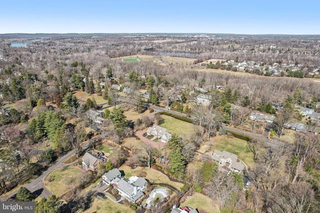 2211 YARDLEY, Yardley, PA 19067