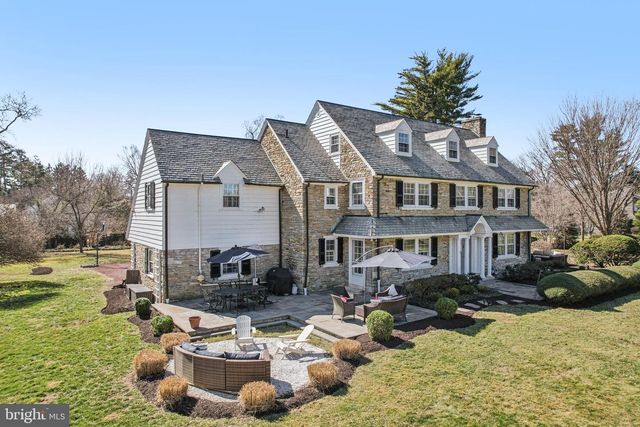 2211 YARDLEY, Yardley, PA 19067