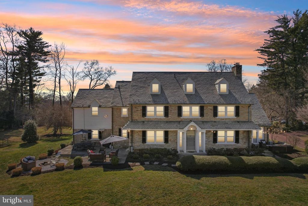 2211 YARDLEY, Yardley, PA 19067