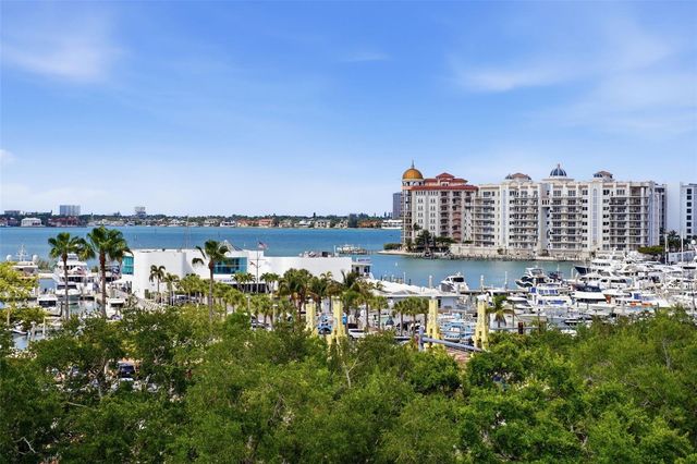 33 S GULFSTREAM AVENUE 704, Sarasota, FL 34236