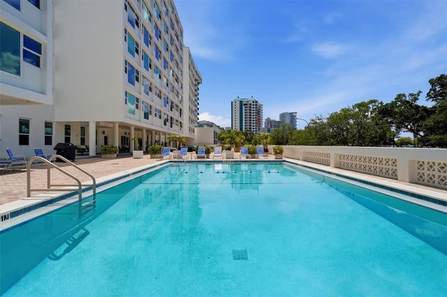 33 S GULFSTREAM AVENUE 704, Sarasota, FL 34236