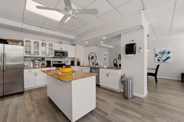 33 S GULFSTREAM AVENUE 704, Sarasota, FL 34236