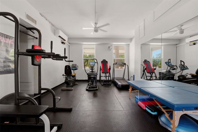 33 S GULFSTREAM AVENUE 704, Sarasota, FL 34236