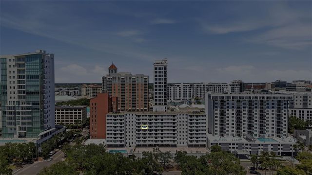 33 S GULFSTREAM AVENUE 704, Sarasota, FL 34236