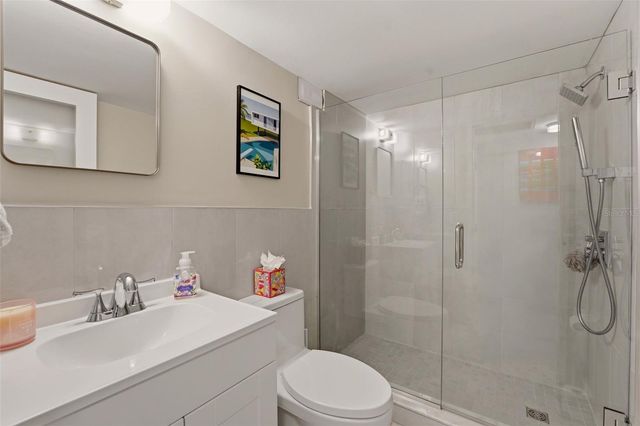 33 S GULFSTREAM AVENUE 704, Sarasota, FL 34236