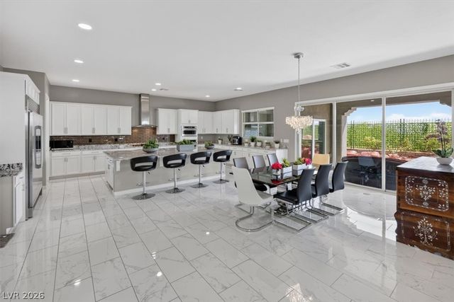 320 Highspring Street, Las Vegas, NV 89138