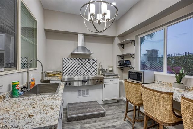 320 Highspring Street, Las Vegas, NV 89138