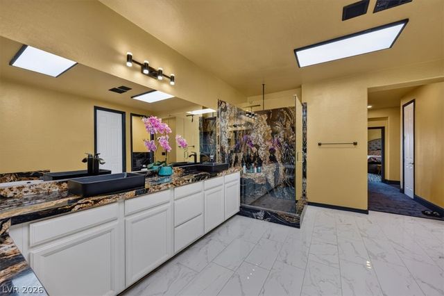 320 Highspring Street, Las Vegas, NV 89138