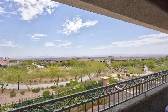 320 Highspring Street, Las Vegas, NV 89138