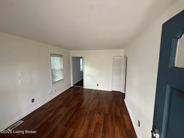 609 Inverness Ave, Louisville, KY 40214