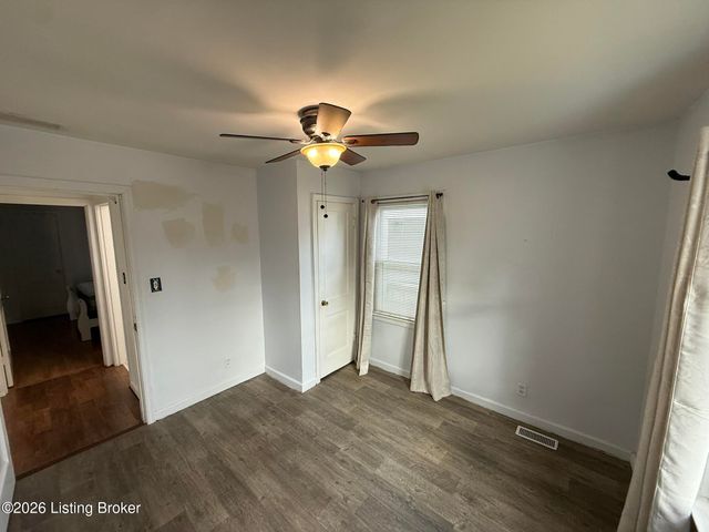 609 Inverness Ave, Louisville, KY 40214