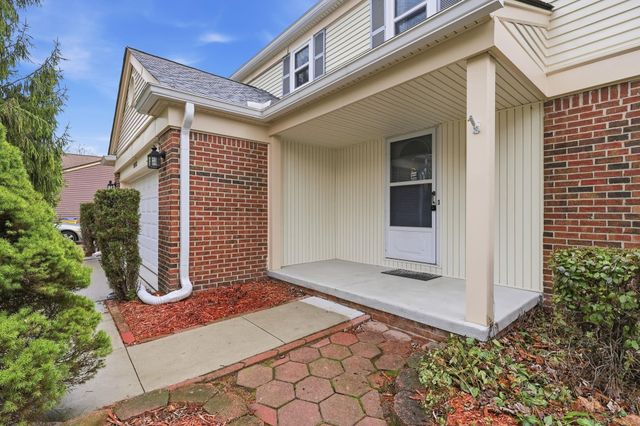 54173 Avondale Drive, New Baltimore, MI 48047