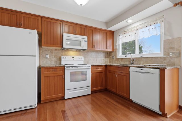 54173 Avondale Drive, New Baltimore, MI 48047