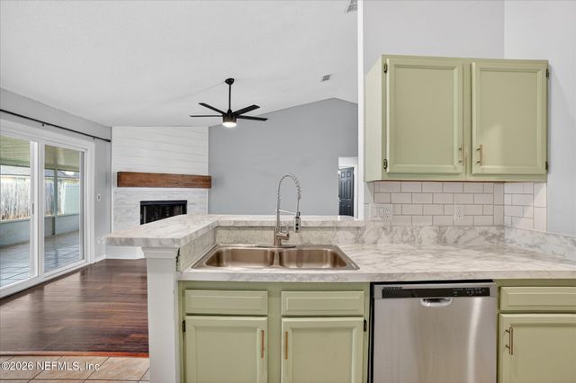 2175 JOSEPH HEWES Court, Orange Park, FL 32073