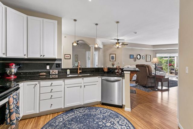 12501 Nicollet Avenue 409, Burnsville, MN 55337