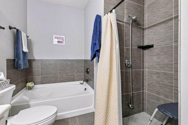 12501 Nicollet Avenue 409, Burnsville, MN 55337