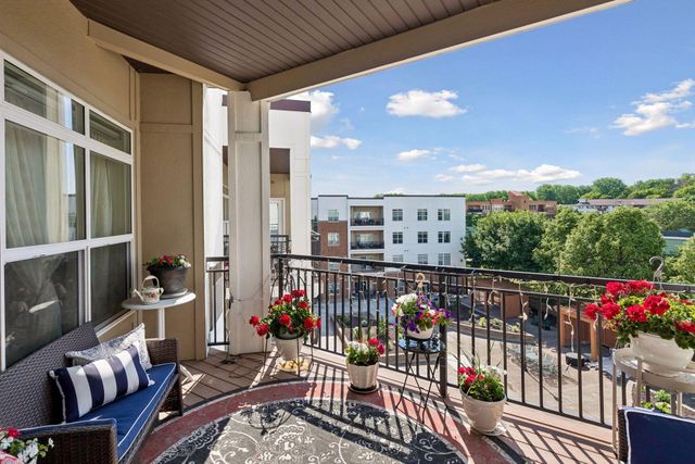 12501 Nicollet Avenue 409, Burnsville, MN 55337