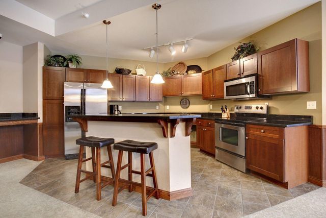 12501 Nicollet Avenue 409, Burnsville, MN 55337