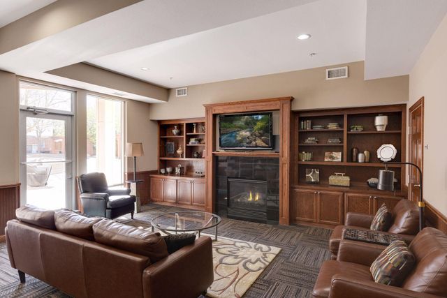 12501 Nicollet Avenue 409, Burnsville, MN 55337