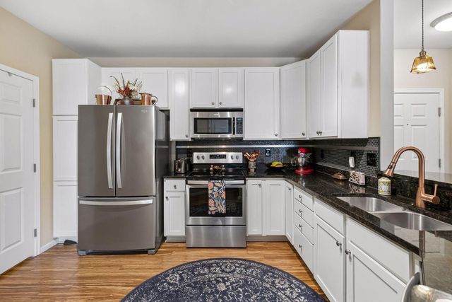 12501 Nicollet Avenue 409, Burnsville, MN 55337