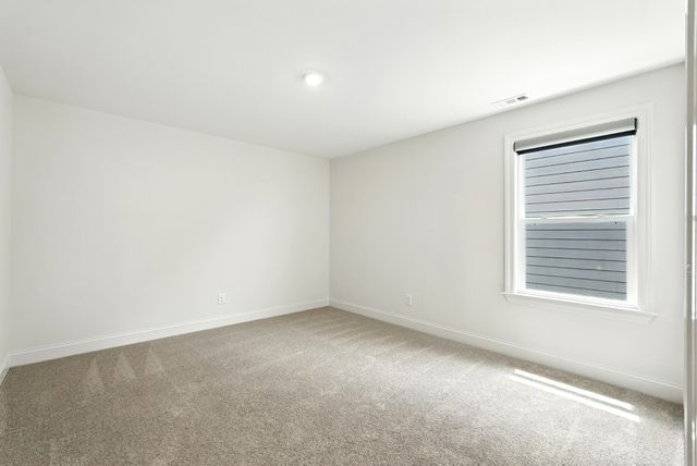 305 Rawling Ln, Gallatin, TN 37066