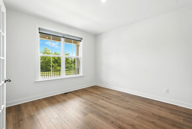 305 Rawling Ln, Gallatin, TN 37066