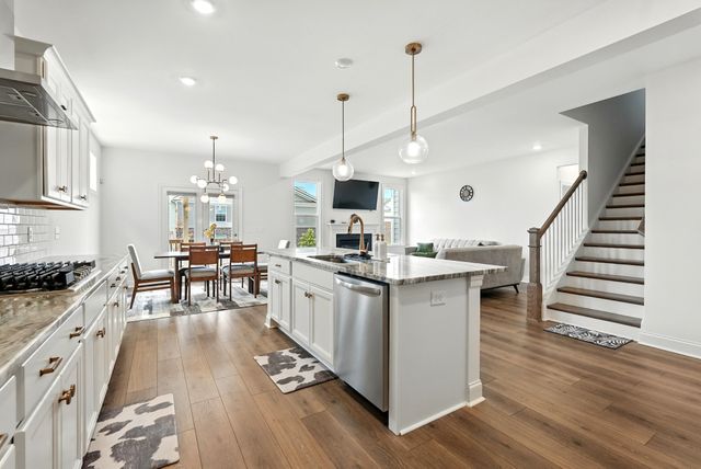 305 Rawling Ln, Gallatin, TN 37066